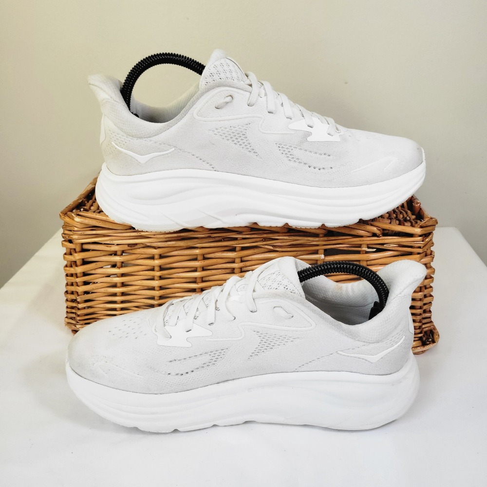 Hoka Clifton 10 Womens Running Shoes White White 1162031 WWH Size 9.5 B Sneaker - Picture 2 of 7